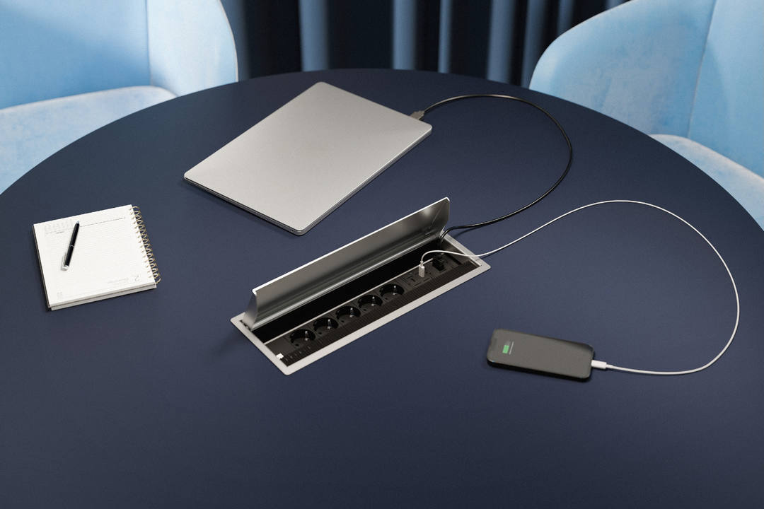 UNIVERSAL_CEE_Slider_4